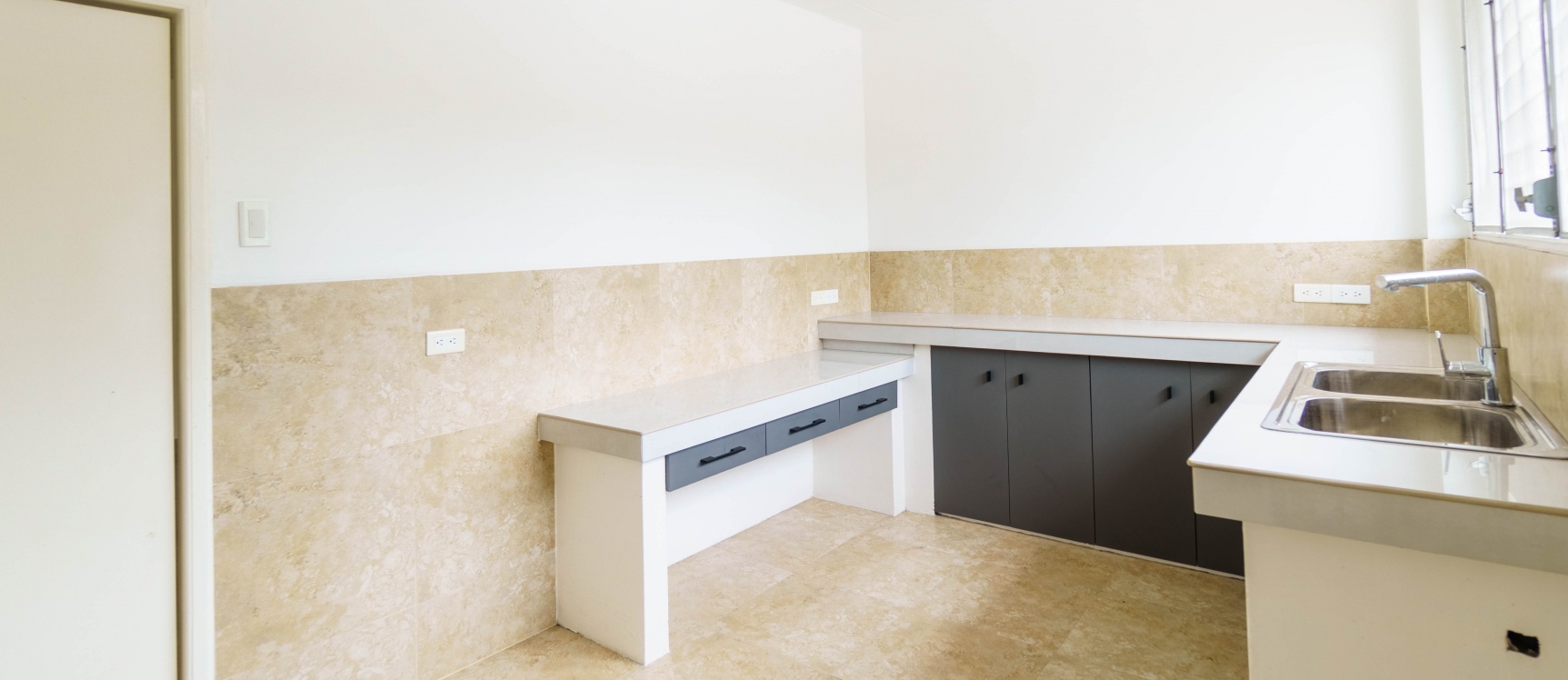 Departamento en venta en Urdesa, Norte de Guayaquil GeoBienes - Departamento en venta en Urdesa, Norte de Guayaquil - Plusvalia Guayaquil Casas de venta y alquiler Inmobiliaria Ecuador
