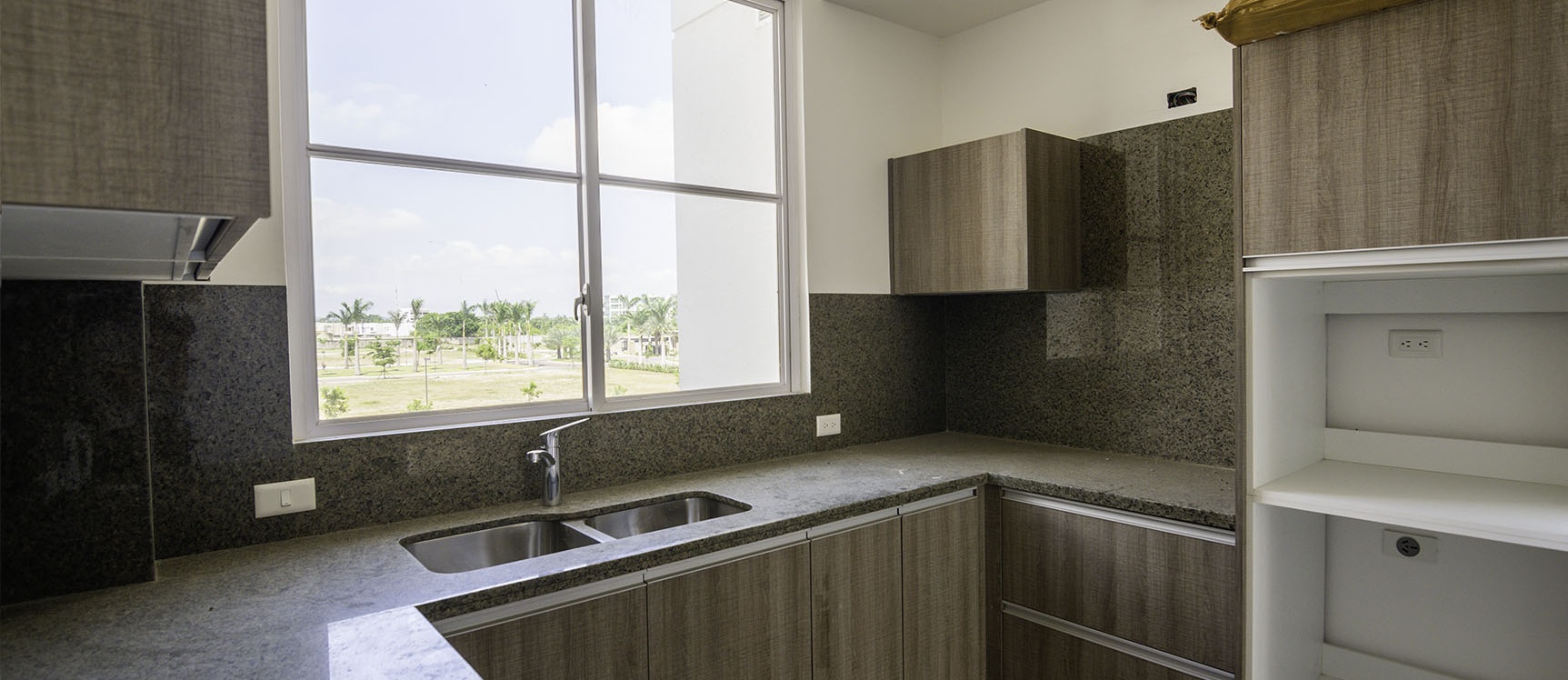 Departamento en venta en VistaLagos, Vía Samborondón GeoBienes - Departamento en venta en VistaLagos, Vía Samborondón - Plusvalia Guayaquil Casas de venta y alquiler Inmobiliaria Ecuador