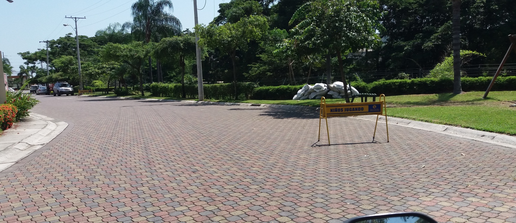 Departamento en venta oportunidad en Urb. Altos del Río GeoBienes - Departamento en venta oportunidad en Urb. Altos del Río Samborondón - Plusvalia Guayaquil Casas de venta y alquiler Inmobiliaria Ecuador