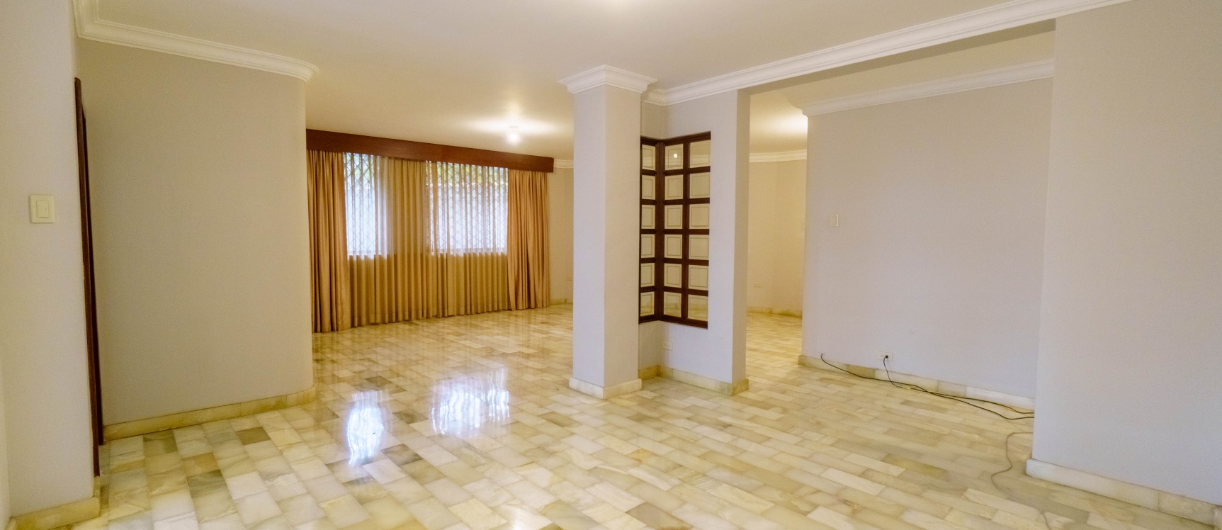 GeoBienes - Departamento en venta planta baja ubicado en Ceibos - Plusvalia Guayaquil Casas de venta y alquiler Inmobiliaria Ecuador