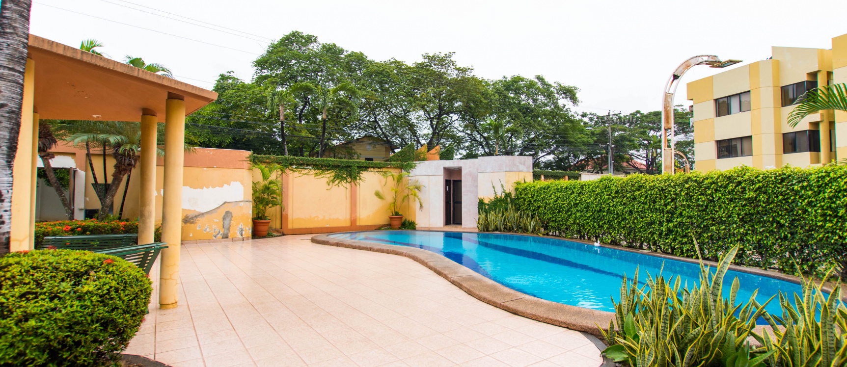 Departamento en venta (planta baja) ubicado en el km 5 Via Samborondón GeoBienes - Departamento en venta (planta baja) ubicado en el km 5 Via Samborondón - Plusvalia Guayaquil Casas de venta y alquiler Inmobiliaria Ecuador