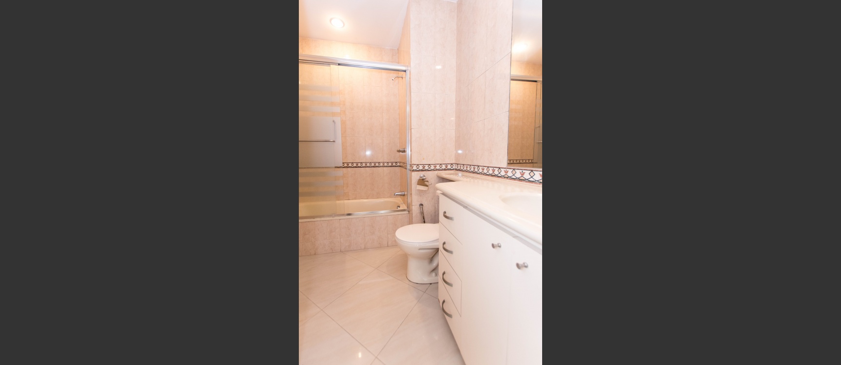 Departamento en venta (planta baja) ubicado en el km 5 Via Samborondón GeoBienes - Departamento en venta (planta baja) ubicado en el km 5 Via Samborondón - Plusvalia Guayaquil Casas de venta y alquiler Inmobiliaria Ecuador