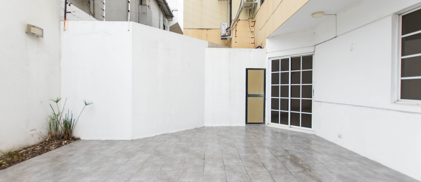 GeoBienes - Departamento en venta (planta baja) ubicado en el km 5 Via Samborondón - Plusvalia Guayaquil Casas de venta y alquiler Inmobiliaria Ecuador