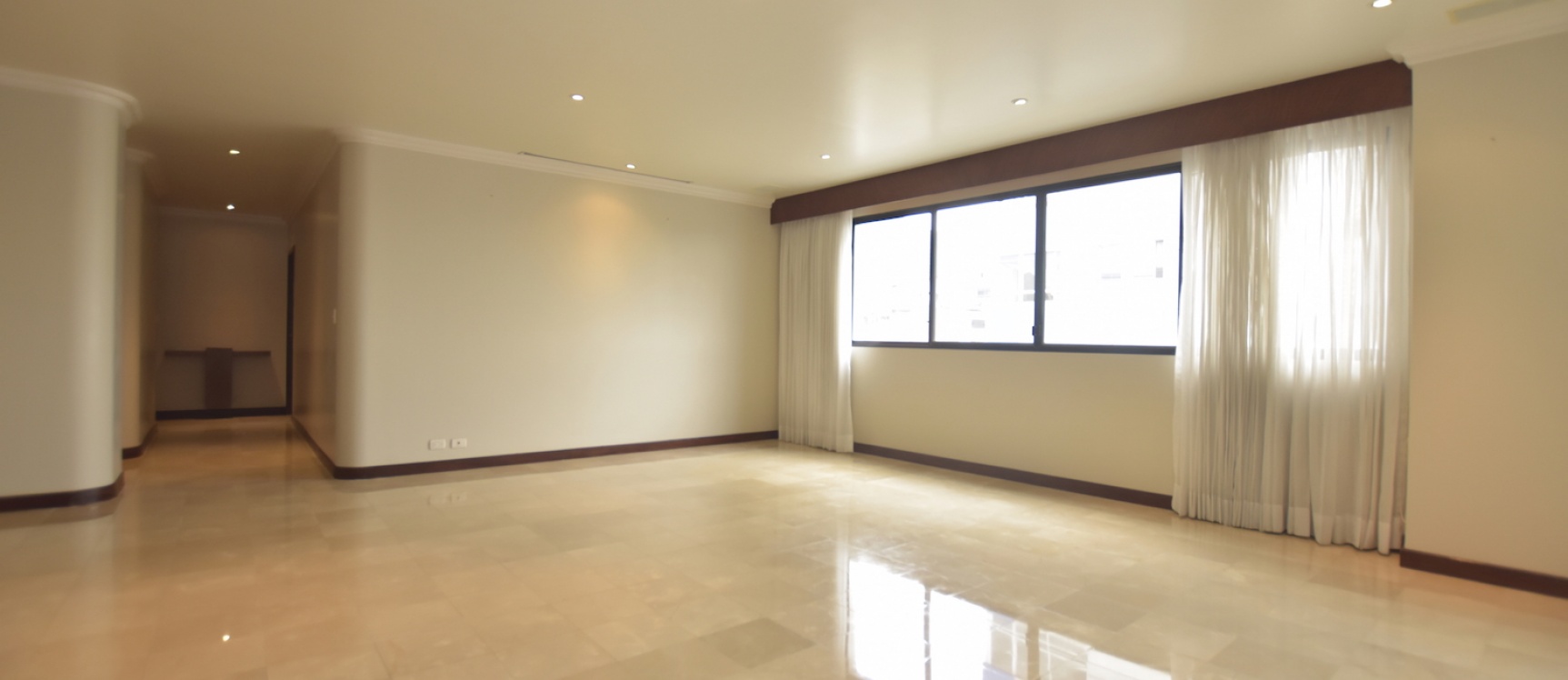 Departamento en venta ubicado en Edificio Los Olivos II, Los Ceibos GeoBienes - Departamento en venta ubicado en Edificio Olivos II, Los Ceibos - Plusvalia Guayaquil Casas de venta y alquiler Inmobiliaria Ecuador