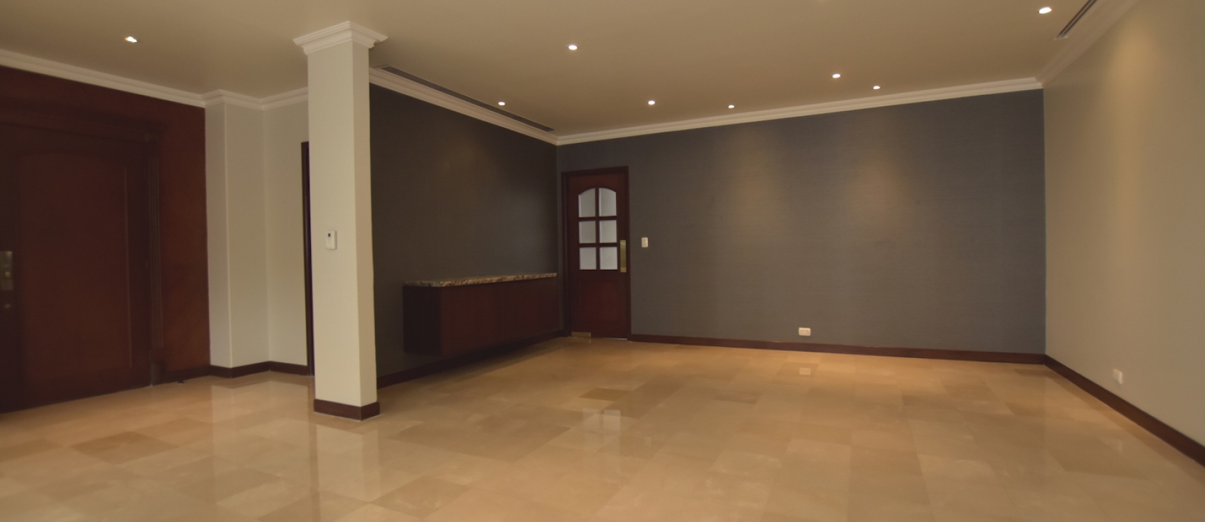 Departamento en venta ubicado en Edificio Los Olivos II, Los Ceibos GeoBienes - Departamento en venta ubicado en Edificio Olivos II, Los Ceibos - Plusvalia Guayaquil Casas de venta y alquiler Inmobiliaria Ecuador