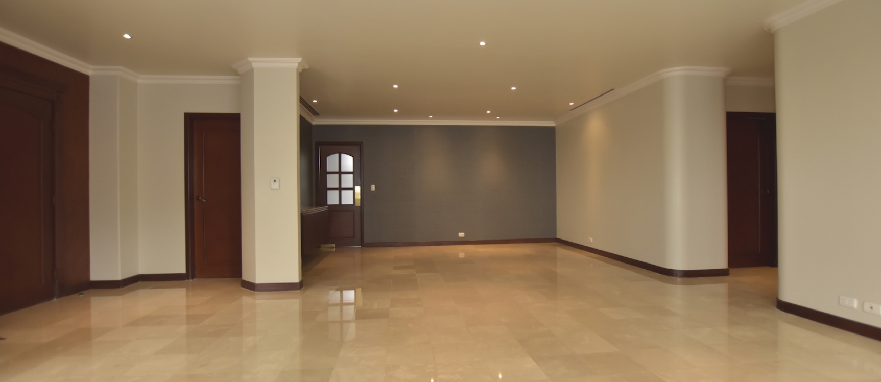 GeoBienes - Departamento en venta ubicado en Edificio Olivos II, Los Ceibos - Plusvalia Guayaquil Casas de venta y alquiler Inmobiliaria Ecuador