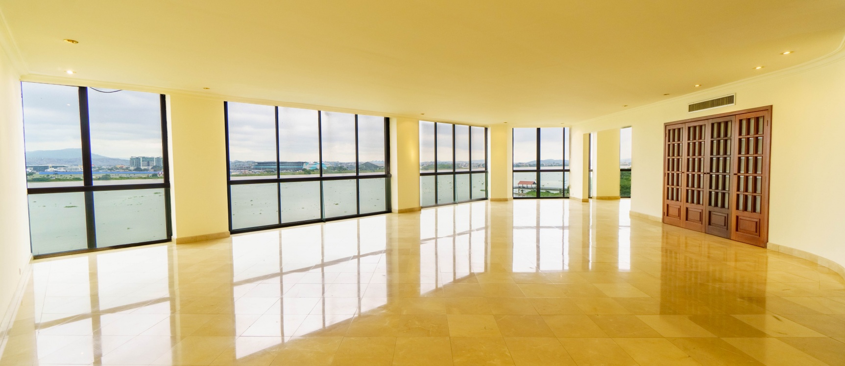 Departamento en venta ubicado en Edificio River Walk, Samborondón GeoBienes - Departamento en venta ubicado en Edificio River Walk, Samborondón - Plusvalia Guayaquil Casas de venta y alquiler Inmobiliaria Ecuador