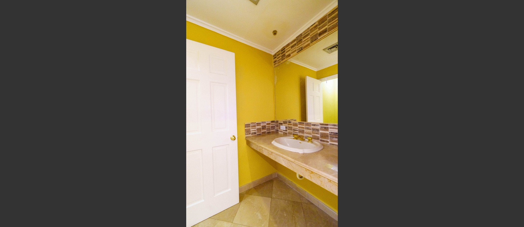 Departamento en venta ubicado en Edificio River Walk, Samborondón GeoBienes - Departamento en venta ubicado en Edificio River Walk, Samborondón - Plusvalia Guayaquil Casas de venta y alquiler Inmobiliaria Ecuador
