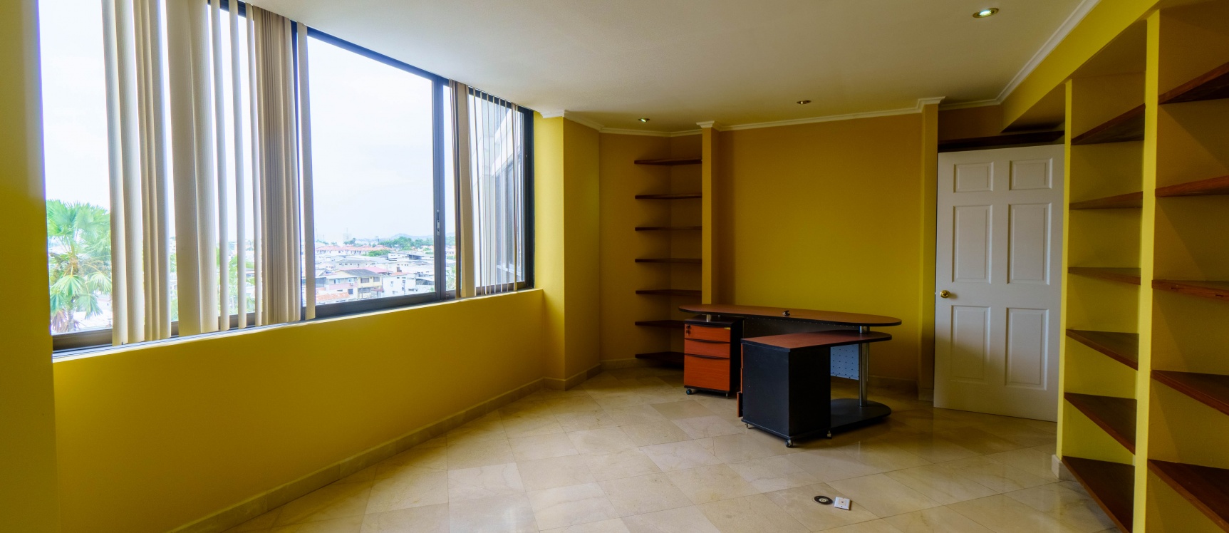 Departamento en venta ubicado en Edificio River Walk, Samborondón GeoBienes - Departamento en venta ubicado en Edificio River Walk, Samborondón - Plusvalia Guayaquil Casas de venta y alquiler Inmobiliaria Ecuador