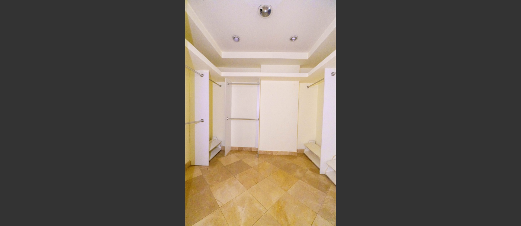 Departamento en venta ubicado en Edificio River Walk, Samborondón GeoBienes - Departamento en venta ubicado en Edificio River Walk, Samborondón - Plusvalia Guayaquil Casas de venta y alquiler Inmobiliaria Ecuador