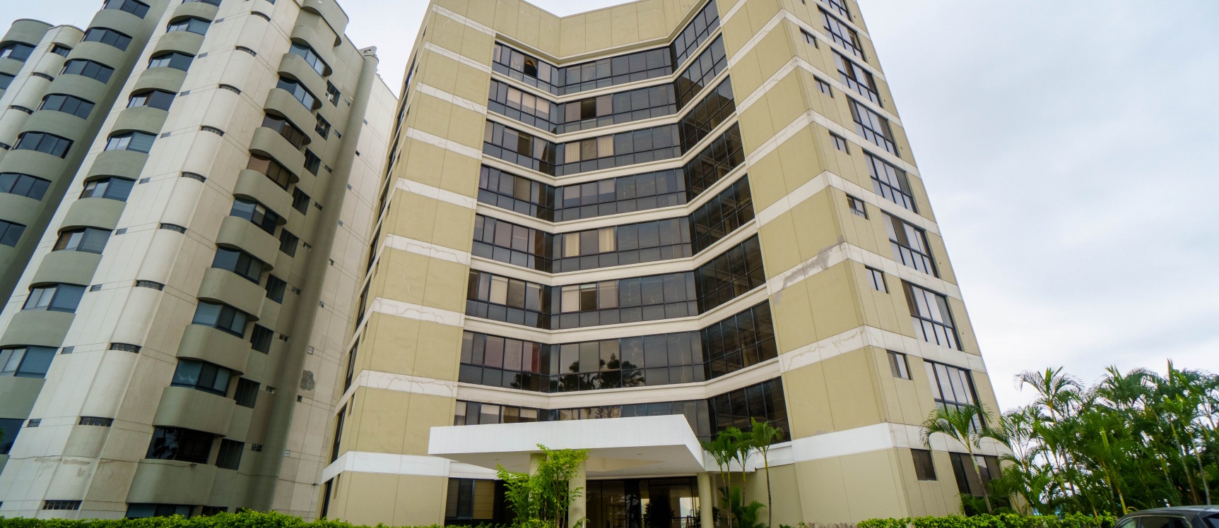 Departamento en venta ubicado en Edificio River Walk, Samborondón GeoBienes - Departamento en venta ubicado en Edificio River Walk, Samborondón - Plusvalia Guayaquil Casas de venta y alquiler Inmobiliaria Ecuador