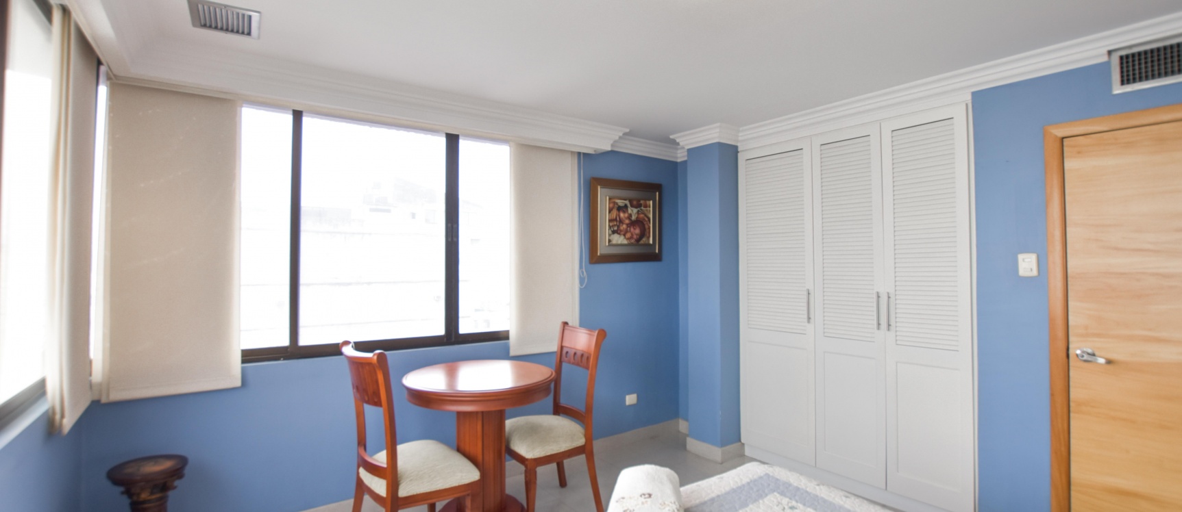 Departamento en venta ubicado en el Edificio San Francisco 300 GeoBienes - Departamento en venta ubicado en el Edificio San Francisco 300 - Plusvalia Guayaquil Casas de venta y alquiler Inmobiliaria Ecuador