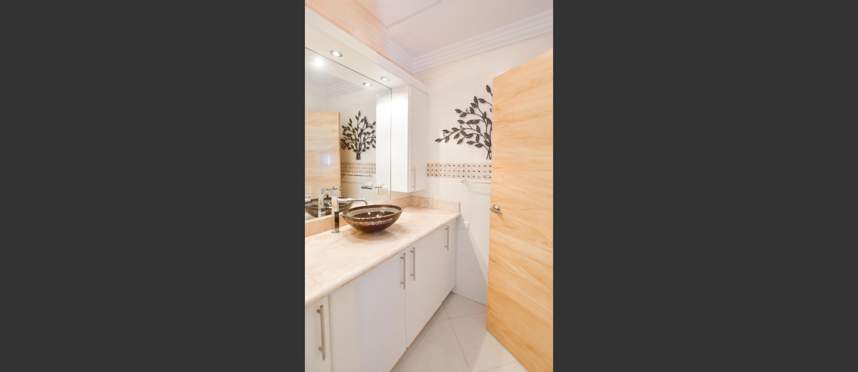 Departamento en venta ubicado en el Edificio San Francisco 300 GeoBienes - Departamento en venta ubicado en el Edificio San Francisco 300 - Plusvalia Guayaquil Casas de venta y alquiler Inmobiliaria Ecuador