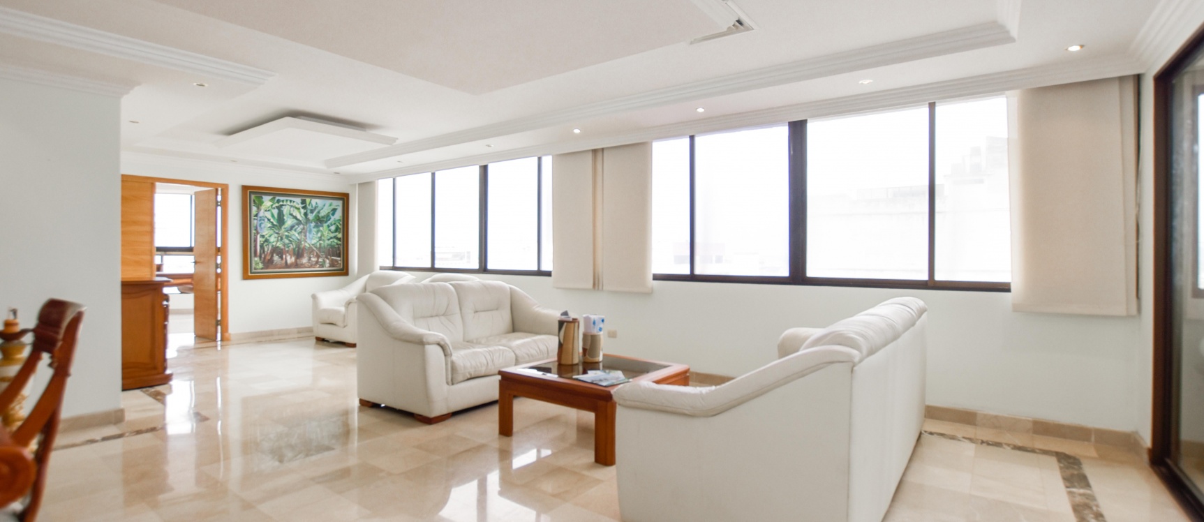Departamento en venta ubicado en el Edificio San Francisco 300 GeoBienes - Departamento en venta ubicado en el Edificio San Francisco 300 - Plusvalia Guayaquil Casas de venta y alquiler Inmobiliaria Ecuador