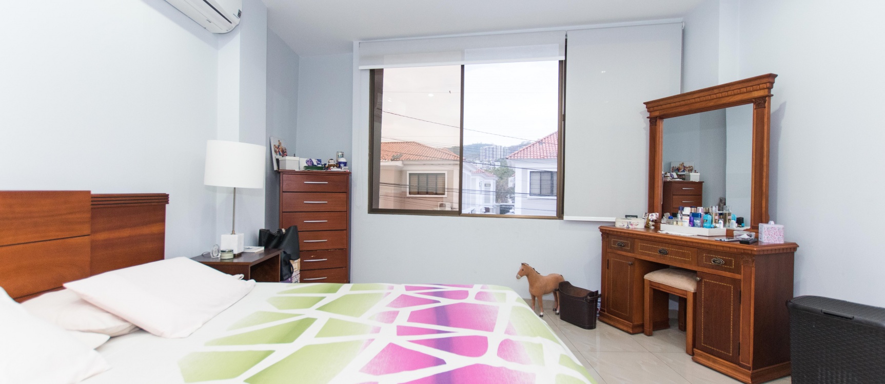 GeoBienes - Departamento en venta ubicado en la Urbanización Puerto Azul, Vía a la Costa  - Plusvalia Guayaquil Casas de venta y alquiler Inmobiliaria Ecuador