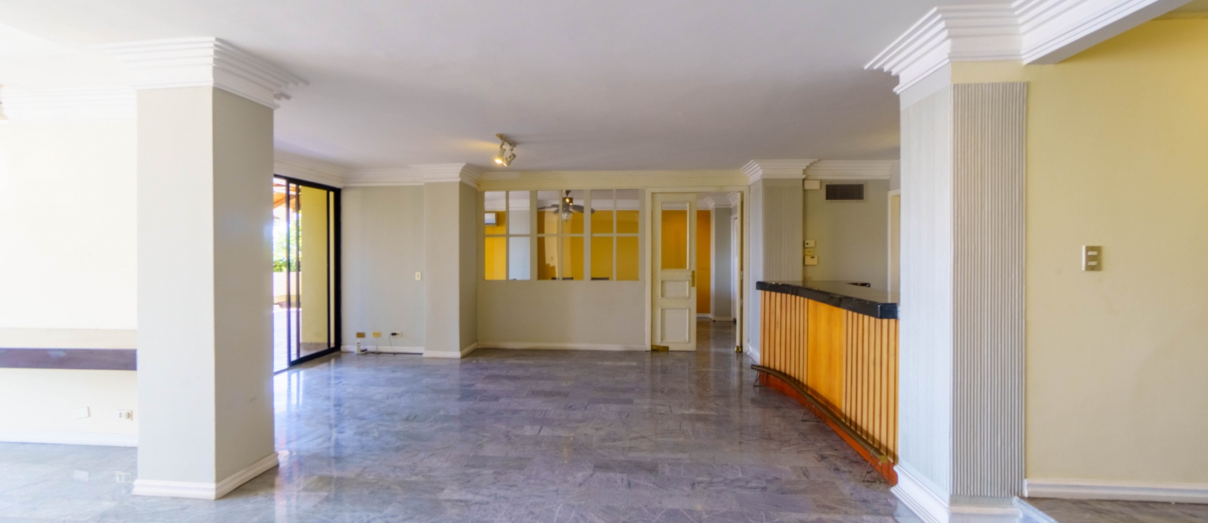 Departamento en venta ubicado en Lomas de Urdesa, Norte de Guayaquil GeoBienes - Departamento en venta ubicado en Lomas de Urdesa, Norte de Guayaquil - Plusvalia Guayaquil Casas de venta y alquiler Inmobiliaria Ecuador