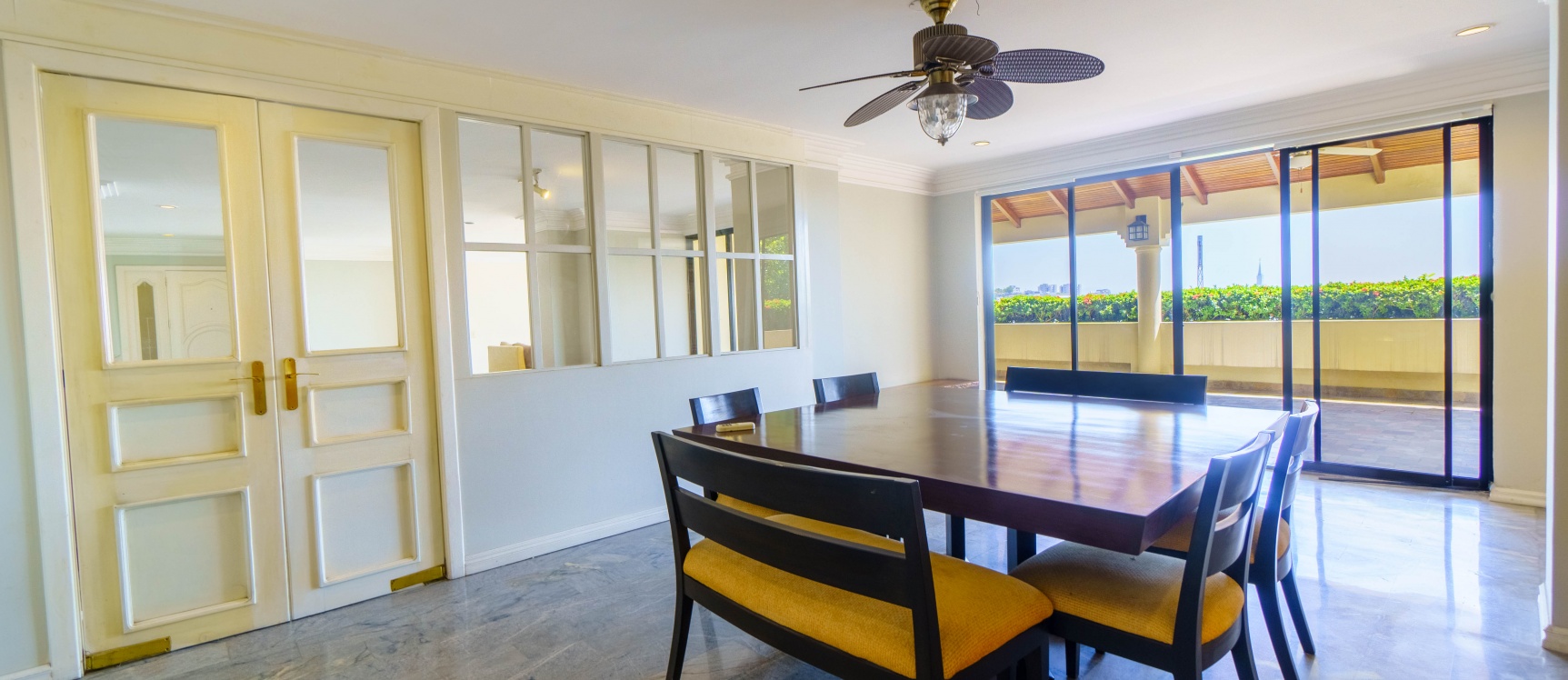 Departamento en venta ubicado en Lomas de Urdesa, Norte de Guayaquil GeoBienes - Departamento en venta ubicado en Lomas de Urdesa, Norte de Guayaquil - Plusvalia Guayaquil Casas de venta y alquiler Inmobiliaria Ecuador