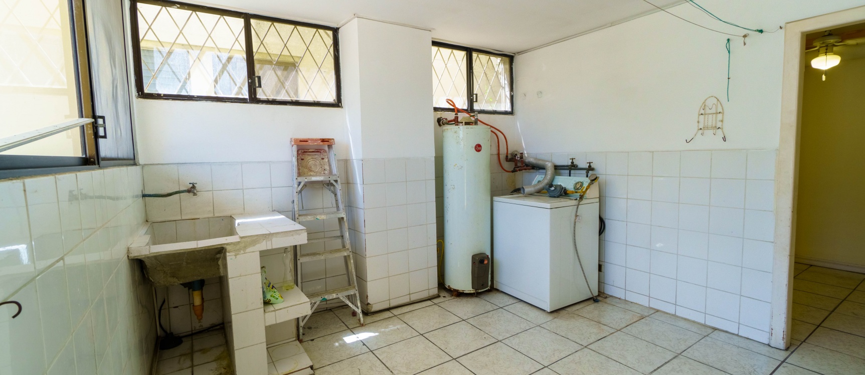 Departamento en venta ubicado en Lomas de Urdesa, Norte de Guayaquil GeoBienes - Departamento en venta ubicado en Lomas de Urdesa, Norte de Guayaquil - Plusvalia Guayaquil Casas de venta y alquiler Inmobiliaria Ecuador