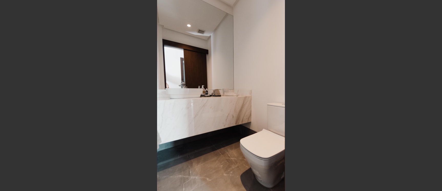 Departamento en venta ubicado en Puerto 5000, Puerto Mocolí, Samborondón. GeoBienes - Departamento en venta ubicado en Puerto 5000, Puerto Mocolí, Samborondón. - Plusvalia Guayaquil Casas de venta y alquiler Inmobiliaria Ecuador