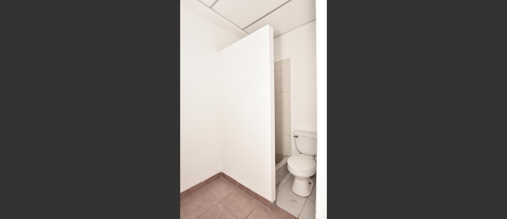 Departamento en venta ubicado en Santa Cecilia, Los ceibos GeoBienes - Amplio departamento en venta ubicado en Santa Cecilia, Los ceibos - Plusvalia Guayaquil Casas de venta y alquiler Inmobiliaria Ecuador