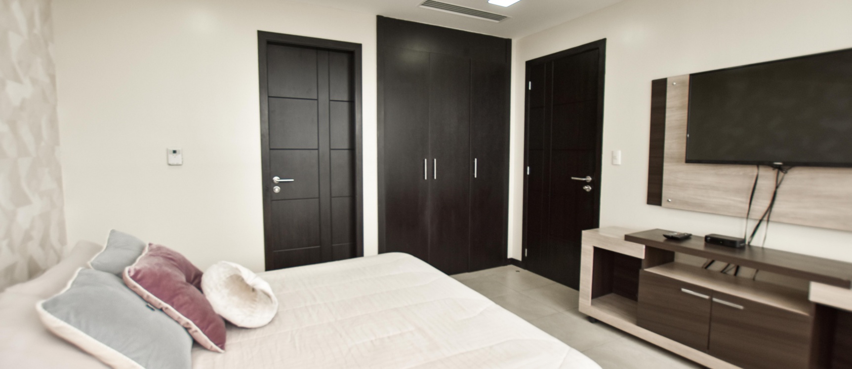 Departamento en venta ubicado en Torres Bellini III GeoBienes - Suite en venta Ubicada en Torres Bellini, Puerto Santa Ana - Plusvalia Guayaquil Casas de venta y alquiler Inmobiliaria Ecuador