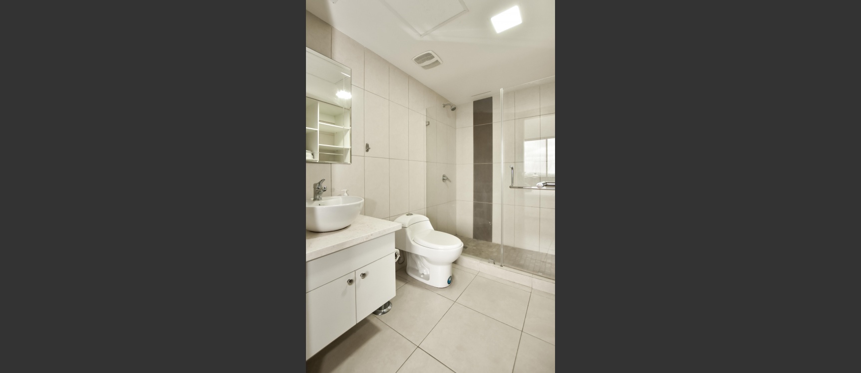 Departamento en venta ubicado en Torres Bellini III GeoBienes - Suite en venta Ubicada en Torres Bellini, Puerto Santa Ana - Plusvalia Guayaquil Casas de venta y alquiler Inmobiliaria Ecuador