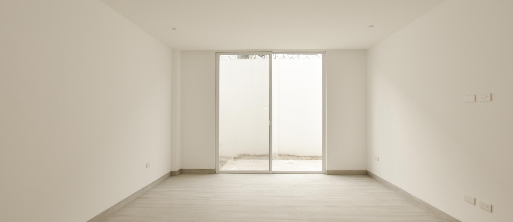 Departamento en venta ubicado en Urb. Riu - Vía Samborondón Km 5 GeoBienes - Departamento en venta ubicado en Urb. Riu - Vía Samborondón Km 5 - Plusvalia Guayaquil Casas de venta y alquiler Inmobiliaria Ecuador