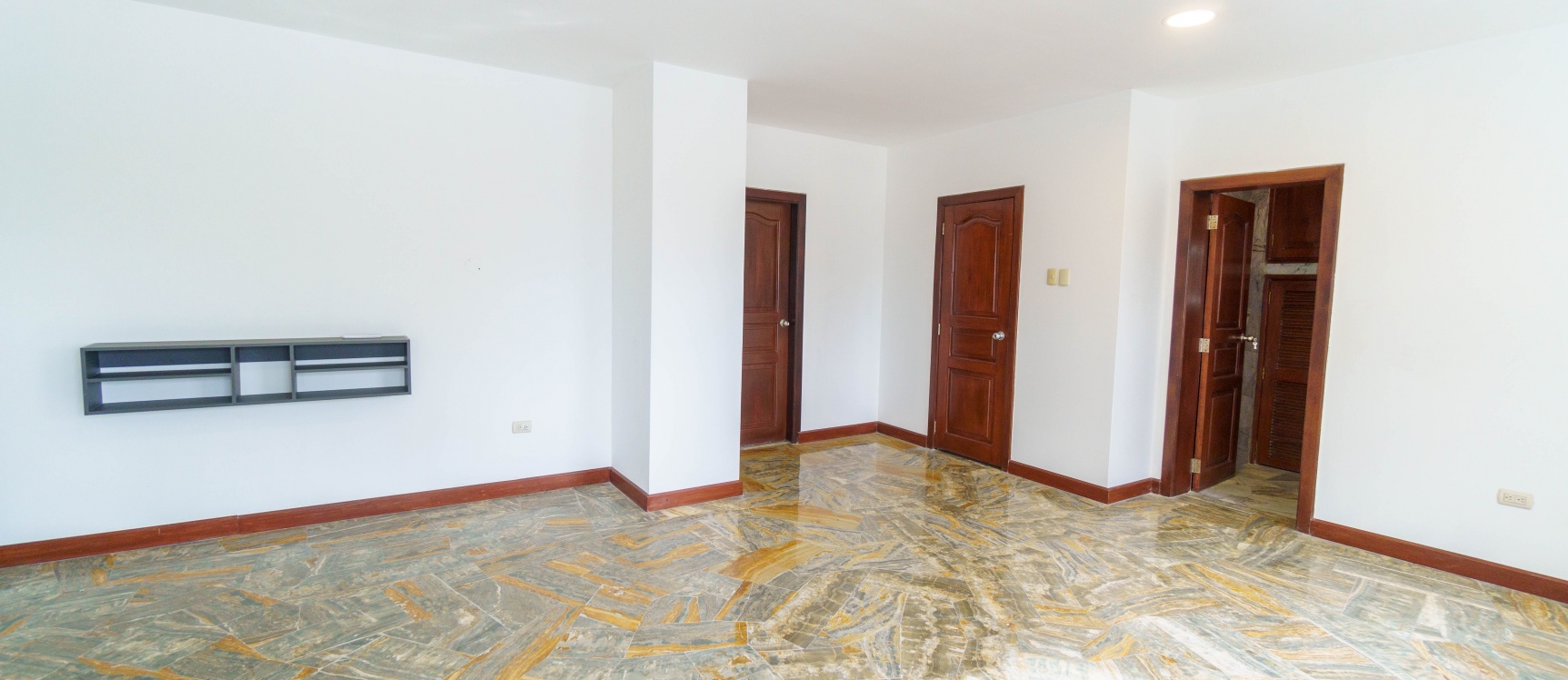 Departamento en venta ubicado frente al Malecón 2000, Centro de Guayaquil GeoBienes - Departamento en venta ubicado frente al Malecón 2000, Centro de Guayaquil - Plusvalia Guayaquil Casas de venta y alquiler Inmobiliaria Ecuador