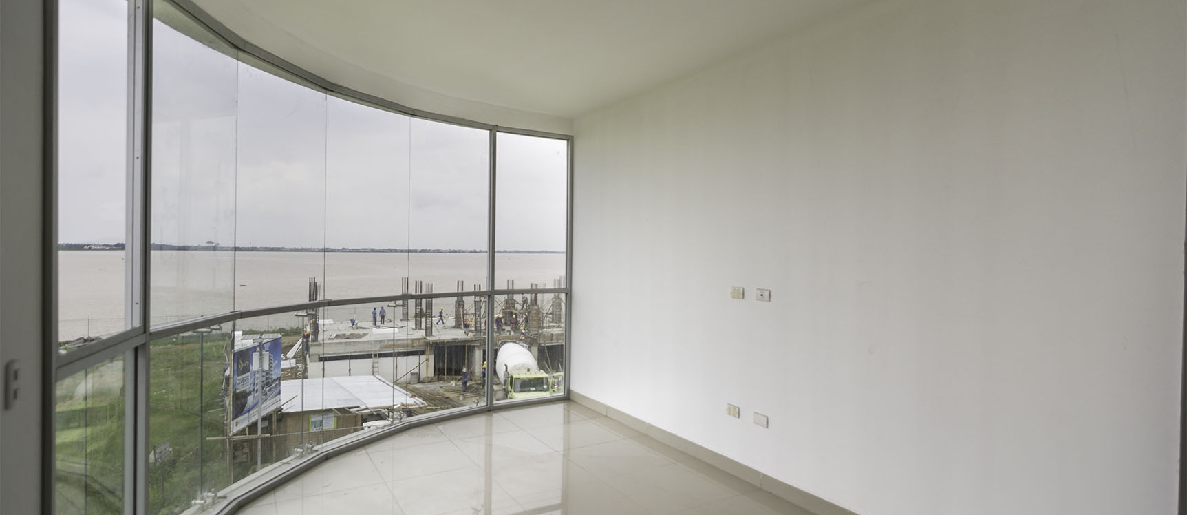 Departamento en Venta Urb. Dubai, Isla Mocolí, Vía Samborondón. GeoBienes - Departamento en Venta Urb. Dubai, Isla Mocolí, Vía Samborondón. - Plusvalia Guayaquil Casas de venta y alquiler Inmobiliaria Ecuador