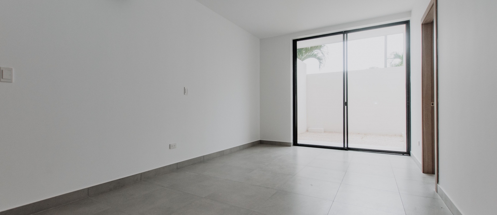 Departamento en venta urbanización Punta Esmeralda en via a la Costa, Guayaquil GeoBienes - Departamento en venta urbanización Punta Esmeralda en via a la Costa, Guayaquil - Plusvalia Guayaquil Casas de venta y alquiler Inmobiliaria Ecuador