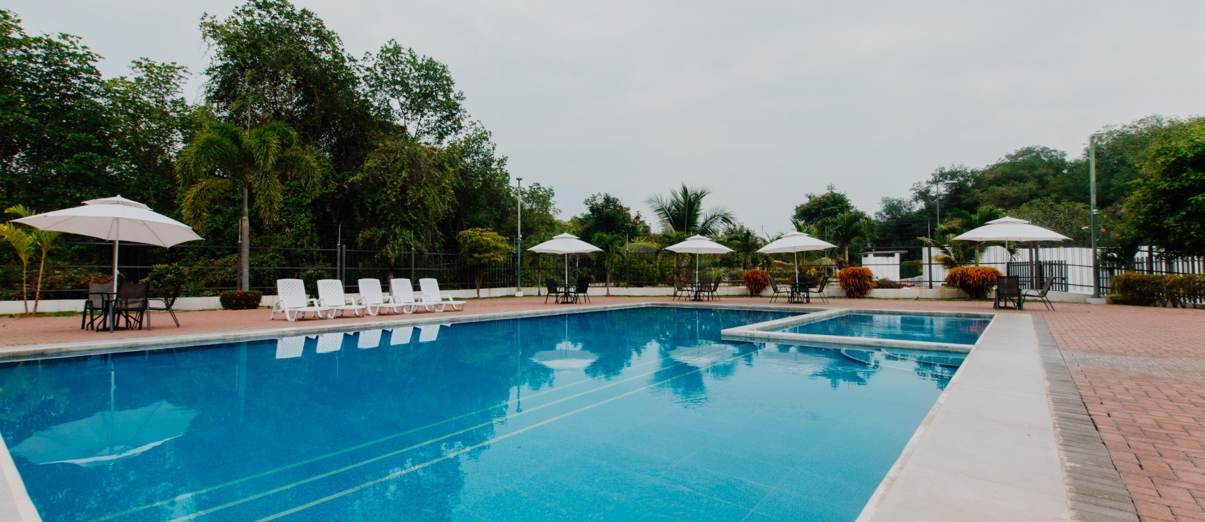 Departamento en venta urbanización Punta Esmeralda en via a la Costa, Guayaquil GeoBienes - Departamento en venta urbanización Punta Esmeralda en via a la Costa, Guayaquil - Plusvalia Guayaquil Casas de venta y alquiler Inmobiliaria Ecuador