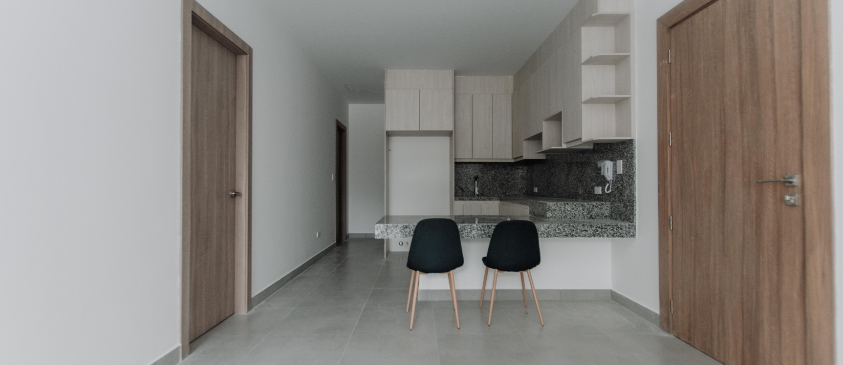 Departamento en venta urbanización Punta Esmeralda en via a la Costa, Guayaquil GeoBienes - Departamento en venta urbanización Punta Esmeralda en via a la Costa, Guayaquil - Plusvalia Guayaquil Casas de venta y alquiler Inmobiliaria Ecuador