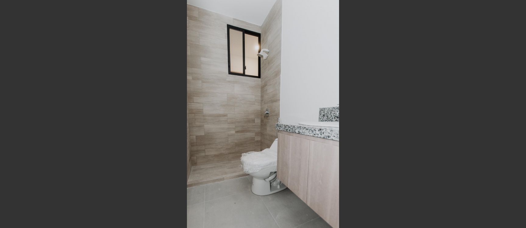Departamento en venta urbanización Punta Esmeralda en via a la Costa, Guayaquil GeoBienes - Departamento en venta urbanización Punta Esmeralda en via a la Costa, Guayaquil - Plusvalia Guayaquil Casas de venta y alquiler Inmobiliaria Ecuador