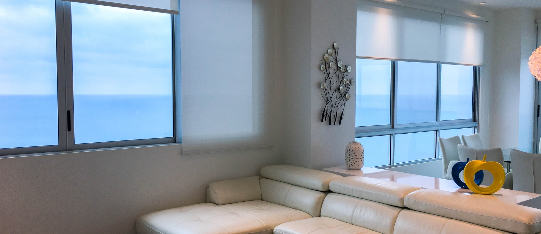 Departamento frente al mar en venta, edificio Bay Point Salinas GeoBienes - Departamento frente al mar en venta, edificio Bay Point Salinas - Plusvalia Guayaquil Casas de venta y alquiler Inmobiliaria Ecuador