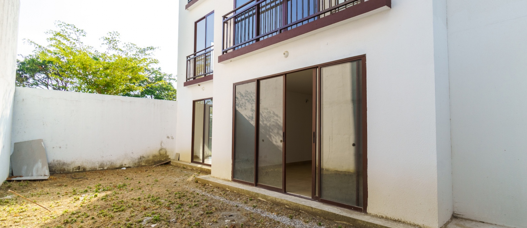 GeoBienes - Departamento planta baja con patio en venta, Urbanización Villas del Bosque - Plusvalia Guayaquil Casas de venta y alquiler Inmobiliaria Ecuador
