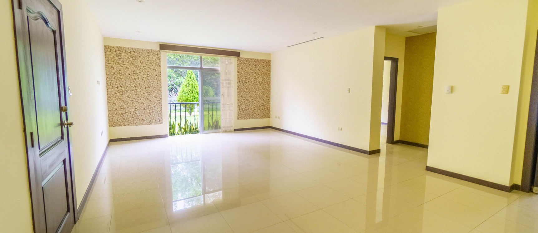 GeoBienes - Departamento planta baja en venta ubicado en la Urbanización Terranostra, Vía a la Costa - Plusvalia Guayaquil Casas de venta y alquiler Inmobiliaria Ecuador