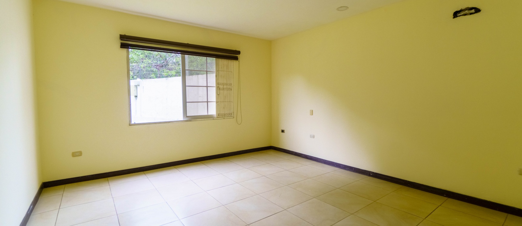 GeoBienes - Departamento planta baja en venta ubicado en la Urbanización Terranostra, Vía a la Costa - Plusvalia Guayaquil Casas de venta y alquiler Inmobiliaria Ecuador