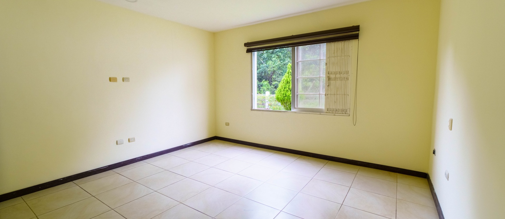 GeoBienes - Departamento planta baja en venta ubicado en la Urbanización Terranostra, Vía a la Costa - Plusvalia Guayaquil Casas de venta y alquiler Inmobiliaria Ecuador