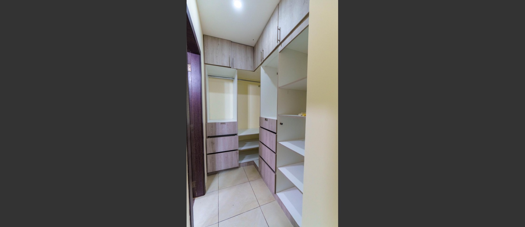 GeoBienes - Departamento planta baja en venta ubicado en la Urbanización Terranostra, Vía a la Costa - Plusvalia Guayaquil Casas de venta y alquiler Inmobiliaria Ecuador
