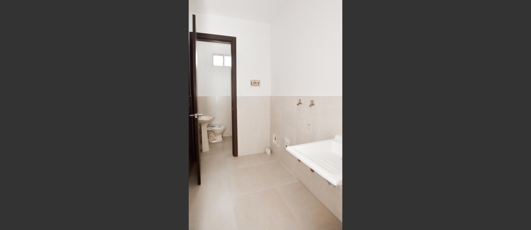 Departamento por estrenar en venta con vista al río , urbanización Belice GeoBienes - Departamento por estrenar en venta con vista al río , urbanización Belice - Plusvalia Guayaquil Casas de venta y alquiler Inmobiliaria Ecuador