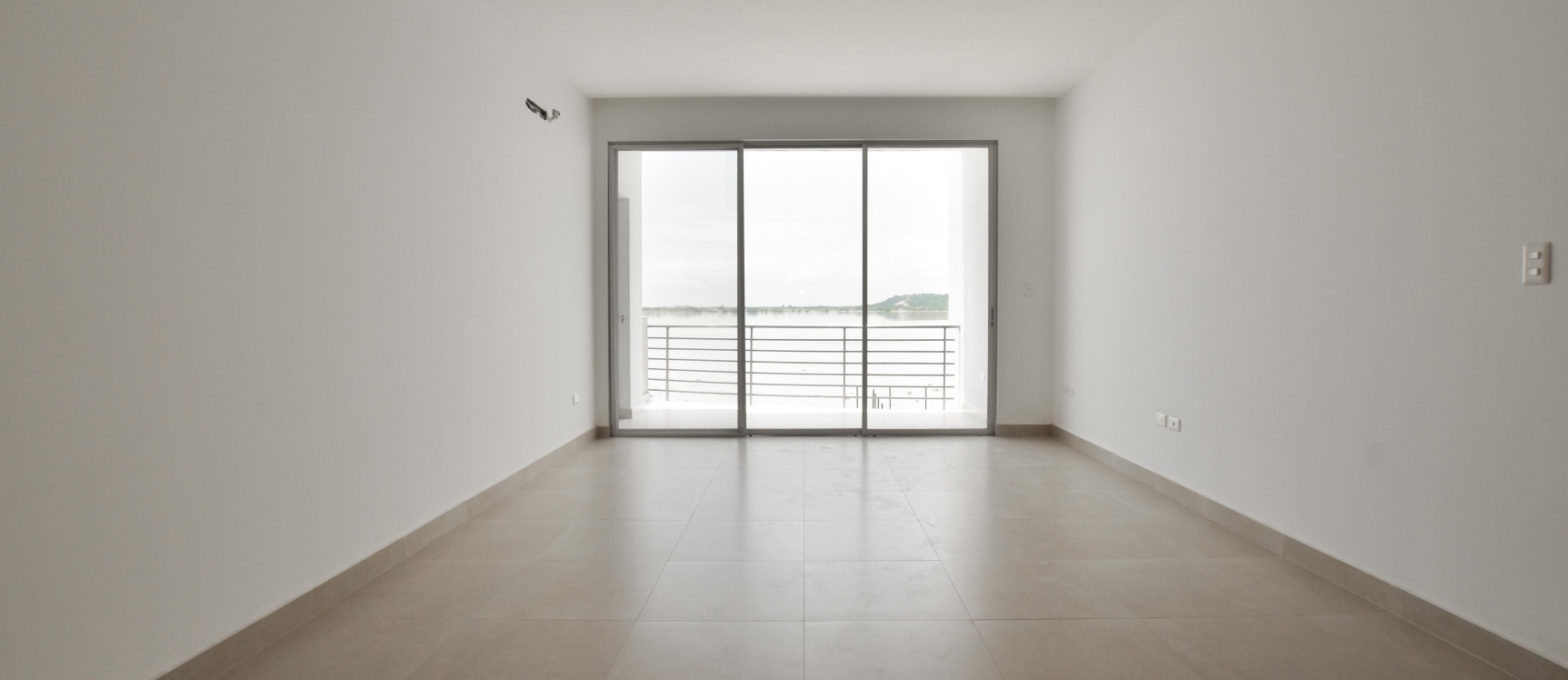 Departamento por estrenar en venta con vista al río , urbanización Belice GeoBienes - Departamento por estrenar en venta con vista al río , urbanización Belice - Plusvalia Guayaquil Casas de venta y alquiler Inmobiliaria Ecuador
