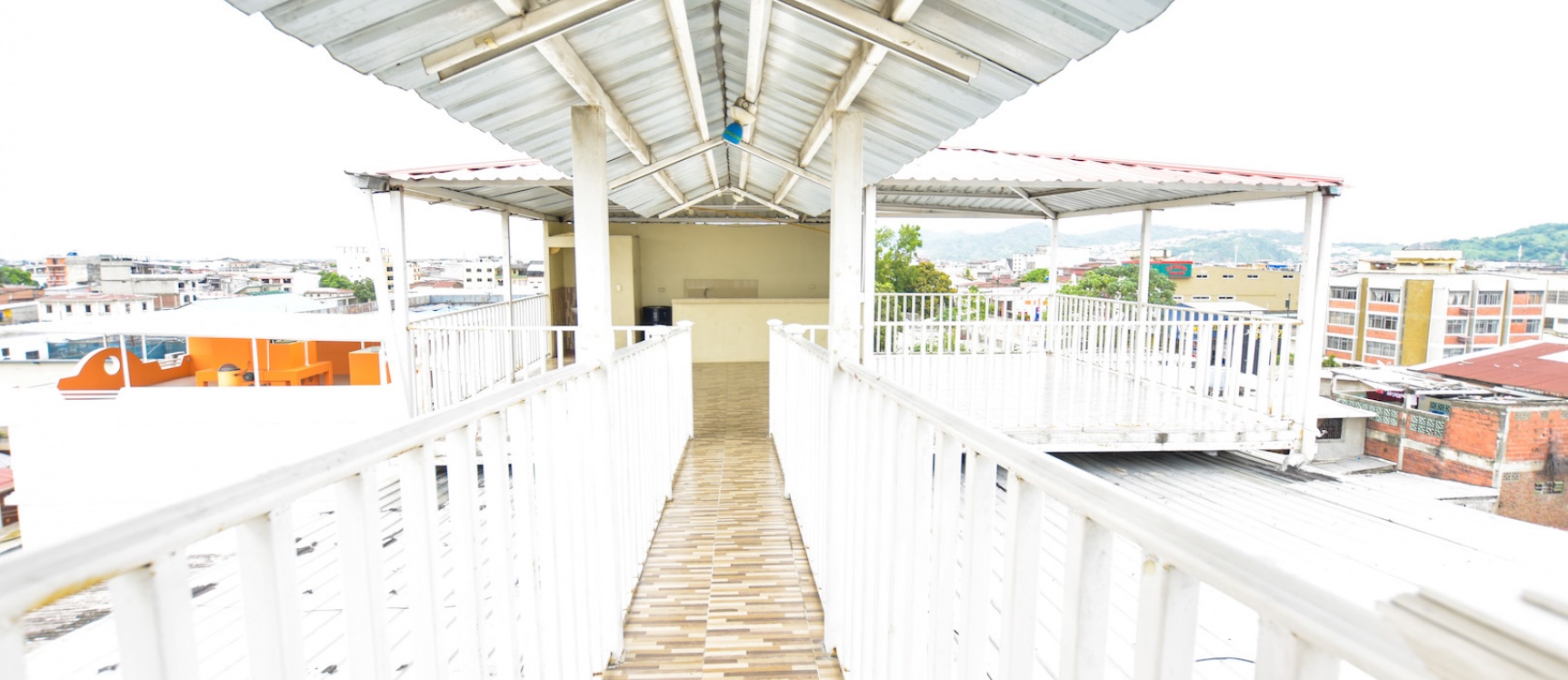 Edificio en Venta, ubicado en Tungurahua y Gomez Rendón GeoBienes - Edificio en Venta, ubicado en el Centro de Guayaquil - Plusvalia Guayaquil Casas de venta y alquiler Inmobiliaria Ecuador