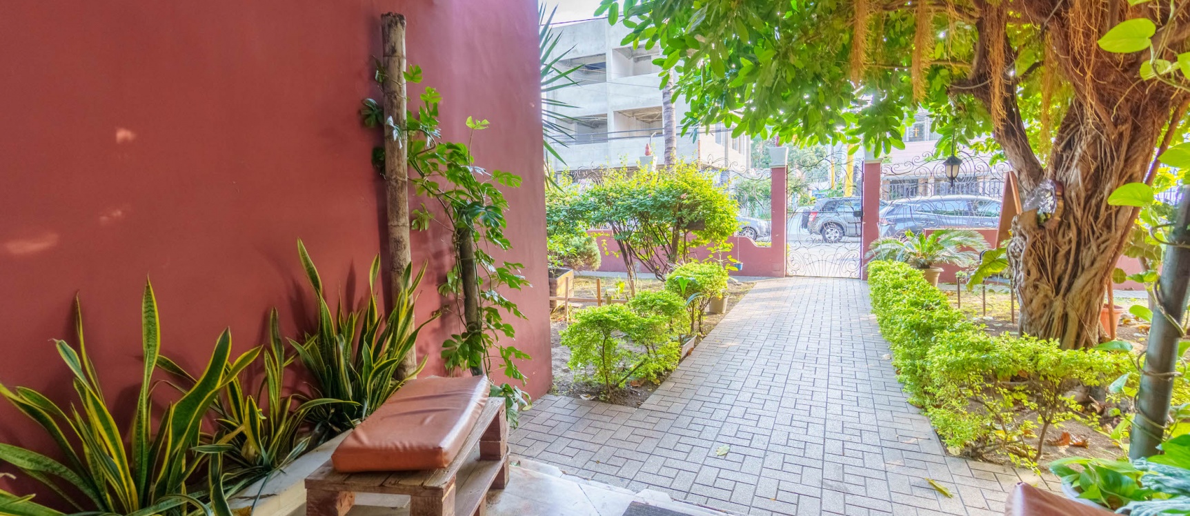 Edificio en venta ubicado en Balsamos Sur, Urdesa GeoBienes - Edificio, hotel, hostal, comercial, en alquiler Urdesa, Balsamos Sur - Plusvalia Guayaquil Casas de venta y alquiler Inmobiliaria Ecuador