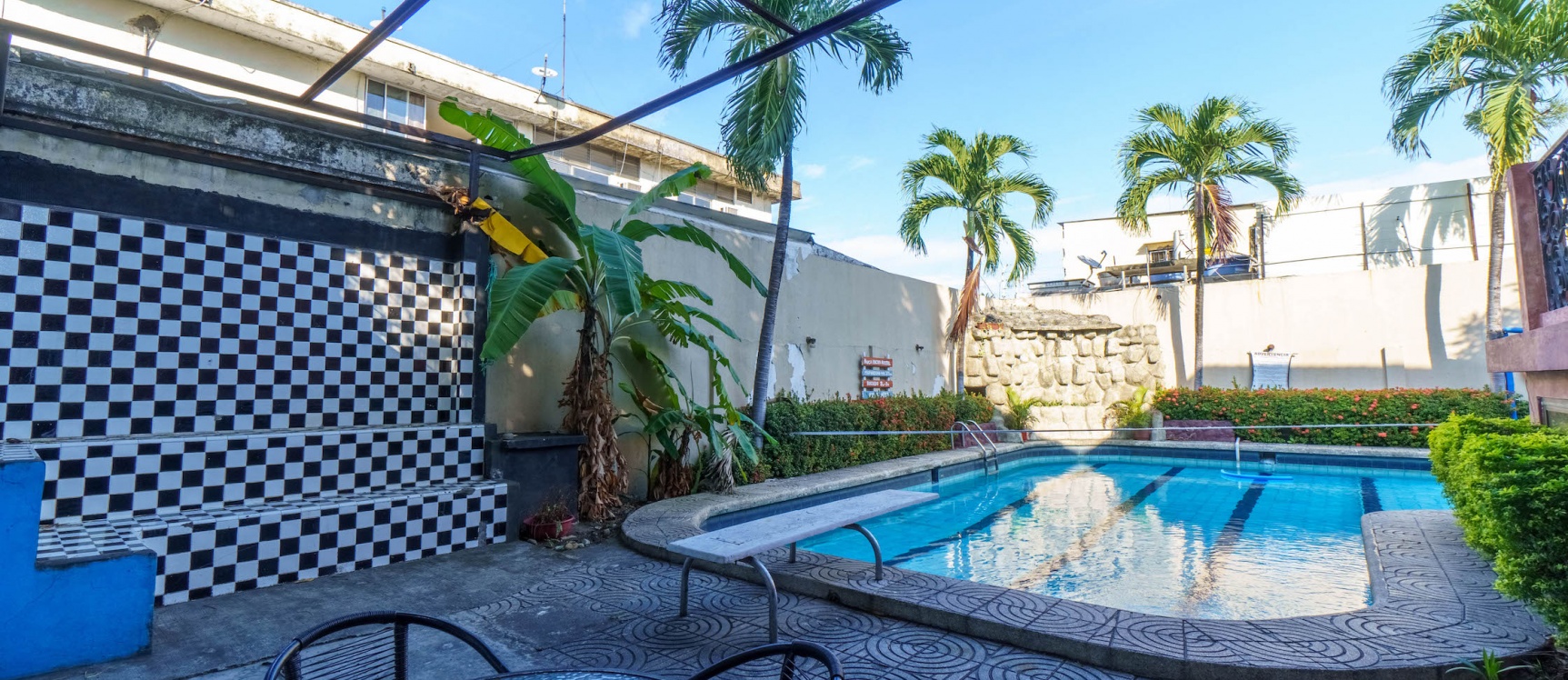 Edificio en venta ubicado en Balsamos Sur, Urdesa GeoBienes - Edificio, hotel, hostal, comercial, en alquiler Urdesa, Balsamos Sur - Plusvalia Guayaquil Casas de venta y alquiler Inmobiliaria Ecuador