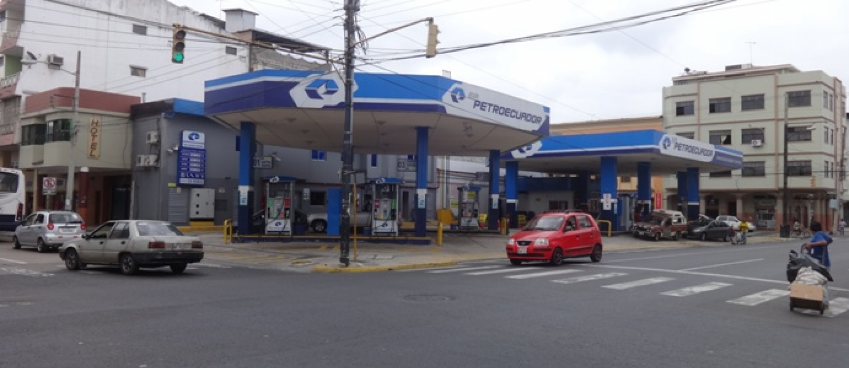 GeoBienes - Gasolinera en venta ubicada en la zona Centro de Guayaquil Ecuador - Plusvalia Guayaquil Casas de venta y alquiler Inmobiliaria Ecuador