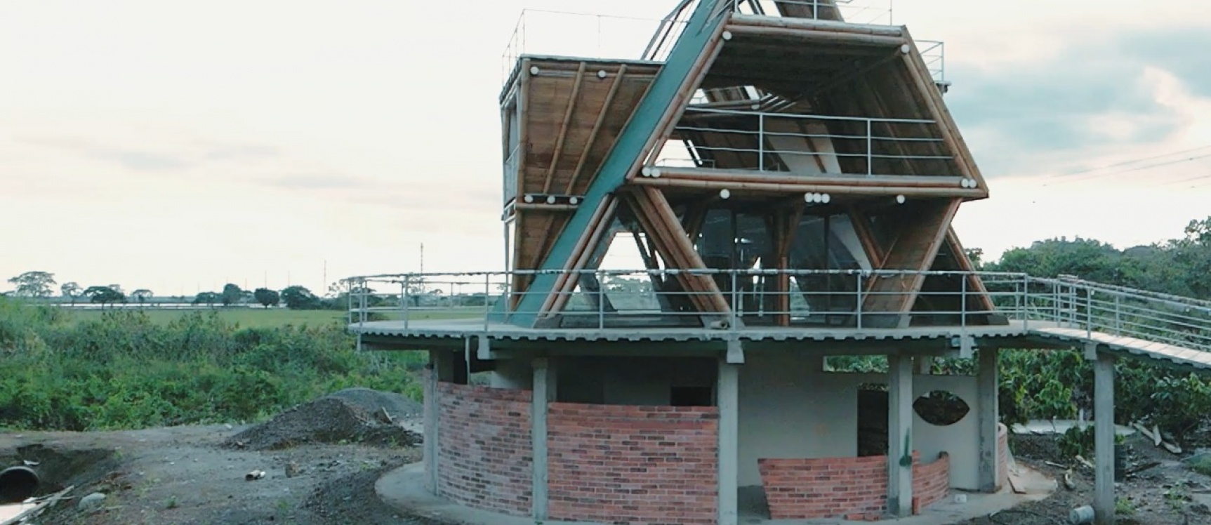 Hacienda agroturistica en venta ubicada en la Vía Naranjal Bucay GeoBienes - Hacienda agroturistica en venta ubicada en la Vía Naranjal Bucay - Plusvalia Guayaquil Casas de venta y alquiler Inmobiliaria Ecuador