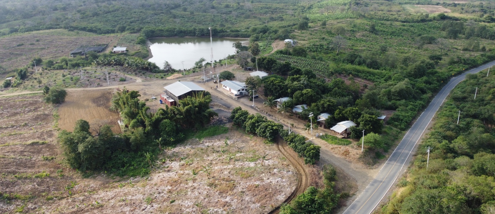 Hacienda en venta ubicada en Santa Elena GeoBienes - Hacienda en venta ubicada en Santa Elena - Plusvalia Guayaquil Casas de venta y alquiler Inmobiliaria Ecuador