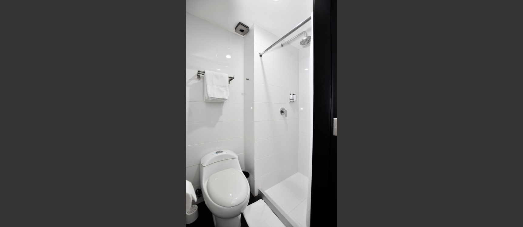 Hotel en venta ubicado en Vicente Rocafuerte 250 y Manuel J. Calle GeoBienes - Hotel en venta ubicado en Vicente Rocafuerte 250 y Manuel J. Calle - Plusvalia Guayaquil Casas de venta y alquiler Inmobiliaria Ecuador
