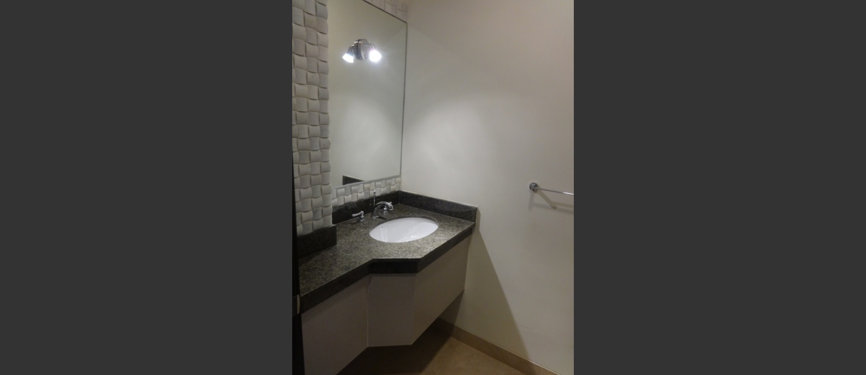 Alquilo departamentos de lujo con vista imponente en Laguna club, via a la costa GeoBienes - Laguna Club Alquilo departamentos de lujo con vista al lago. Guayaquil - Plusvalia Guayaquil Casas de venta y alquiler Inmobiliaria Ecuador