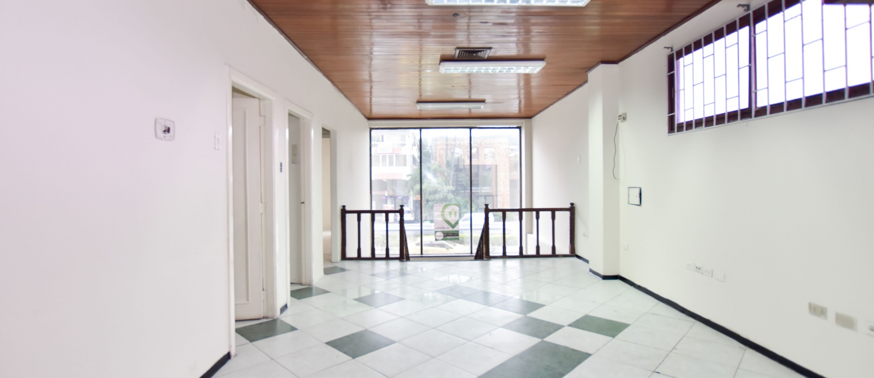 Local comercial en alquiler en Urdesa Central, Norte de Guayaquil - Geobiens GeoBienes - oficina comercial en alquiler en Urdesa Central, Norte de Guayaquil - Plusvalia Guayaquil Casas de venta y alquiler Inmobiliaria Ecuador